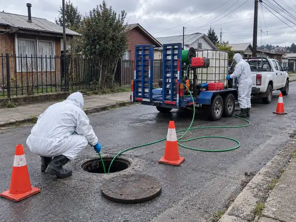Equipo de hidrolavado a alta presión para tuberías